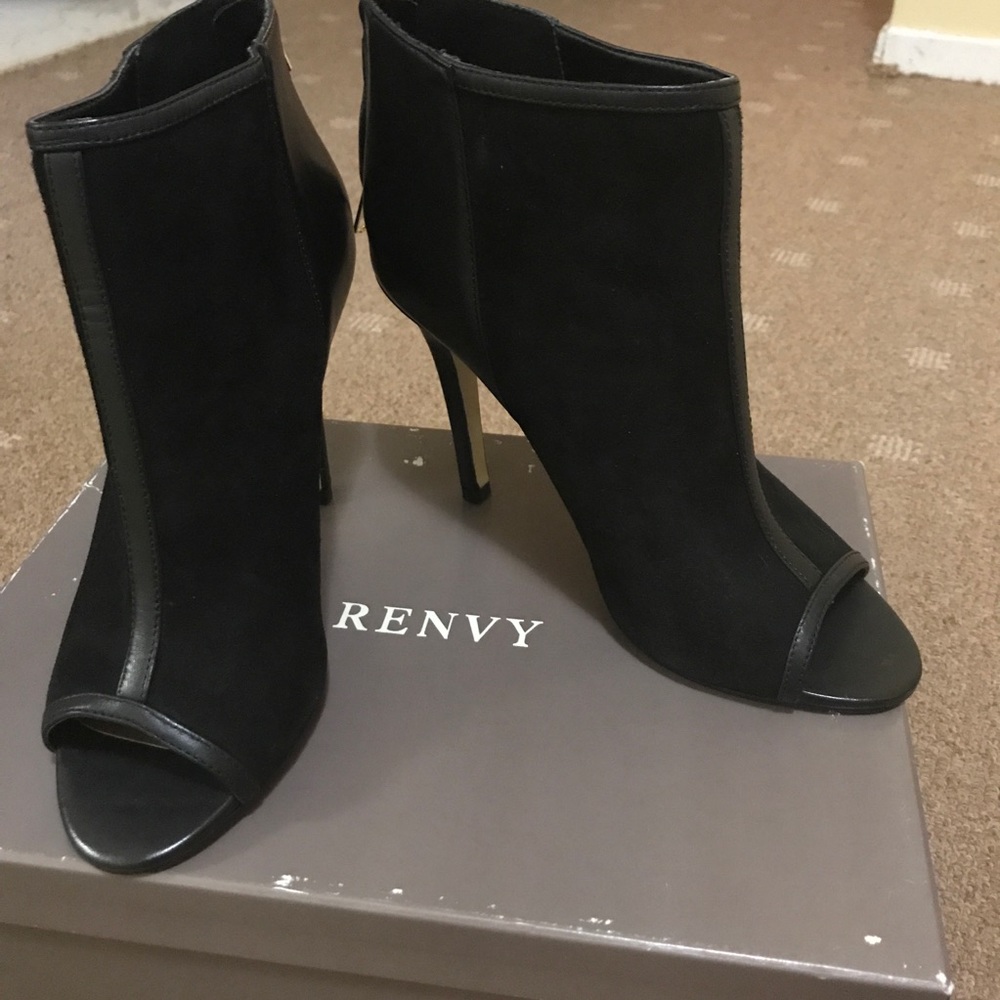 Black open toe heeled booties size 8